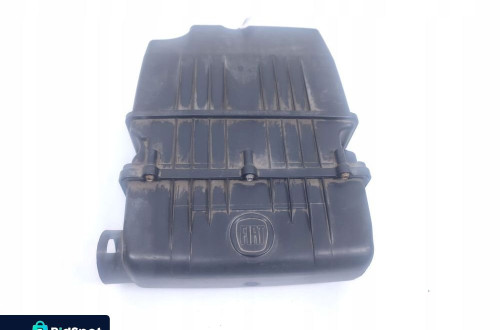 OBUDOWA FILTRA POWIETRZA FIAT GRANDE PUNTO 1.4 8V 77KM 35A1000 51773400