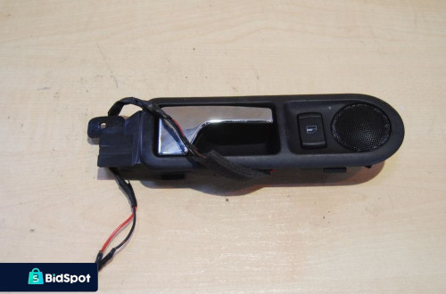 KLAMKA WEWNĘTRZNA PRAWY TYŁ 3B0839114 VW BORA GOLF IV PASSAT B5