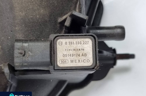 KOLEKTOR SSĄCY DODGE GRAND CARAVAN 05149174AB