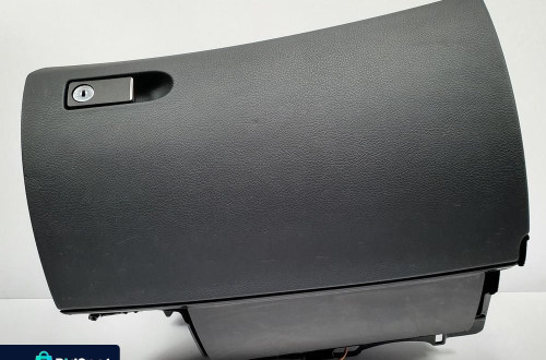 SCHOWEK PASAŻERA MERCEDES W204 A2046804291 EUROPA