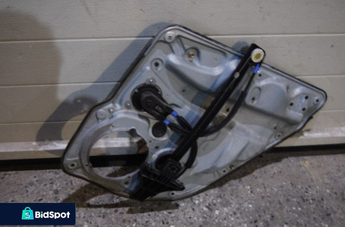 MECHANIZM SZYBY MANUALNY LEWY TYŁ 1J5839729B VW GOLF IV