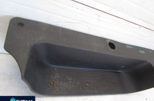 trafic-vivaro stopień lewy przód