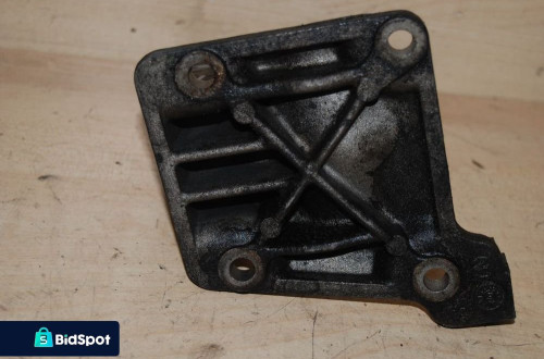 ŁAPA SILNIKA PRAWA BMW E39 525 530 D 6751226