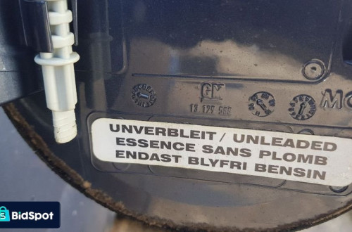 OPEL ZAFIRA B KLAPKA WLEWU PALIWA Z168