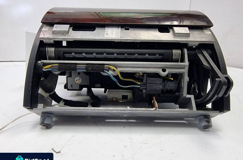 WYŚWIETLACZ PANEL AUDI A8 D3