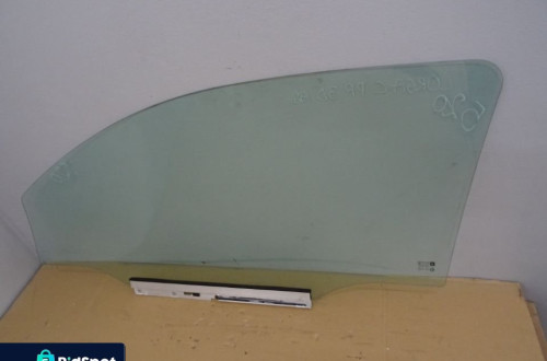 SZYBA DRZWI PRAWY PRZÓD OPEL CORSA C 3D HB NR520