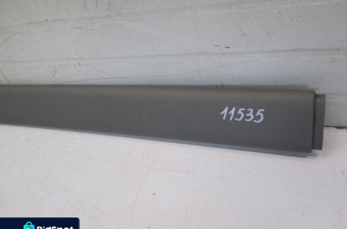 trafic vivaro 2.5 DCI EU listwa podsufitki