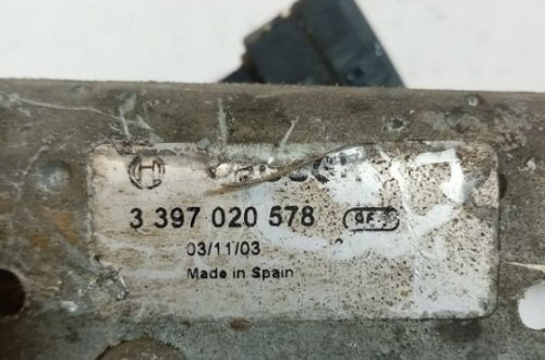 MECHANIZM WYCIERACZEK PRZÓD MECHANIZM WYCIERACZEK PRZÓD PEUGEOT 206 EUROPA