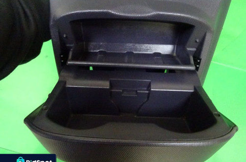 UCHWYT NA KUBEK SCHOWEK NISSAN MICRA K12 3D HB NR10