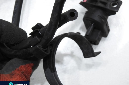 ZAWÓR PODCIŚNIENIA NISSAN PRIMERA P12 1.9 DCI