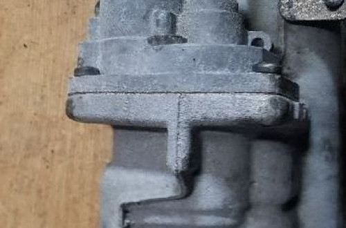 FORD MONDEO MK IV 1.8 TDCI KOLEKTOR SSĄCY ZAWÓR EGR