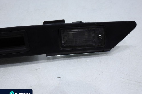 LISTWA KLAMKA KLAPY MIKROSTYK AUDI A4 B7 AVANT