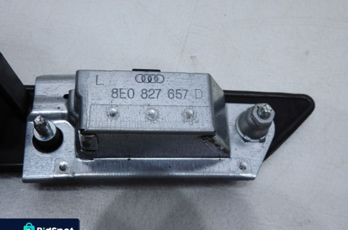 LISTWA KLAMKA KLAPY MIKROSTYK AUDI A4 B7 AVANT