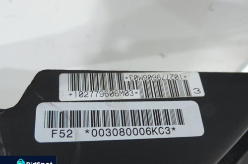DESKA ROZDZIELCZA STELAŻ TOYOTA AVENSIS T25