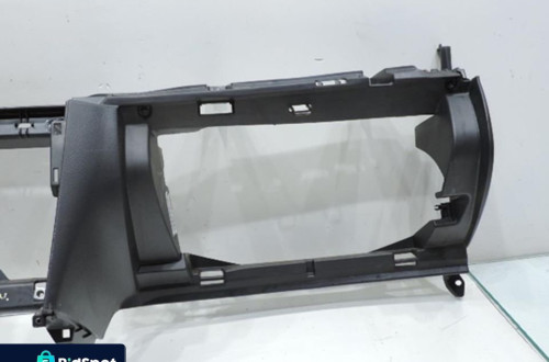 DESKA ROZDZIELCZA STELAŻ TOYOTA AVENSIS T25