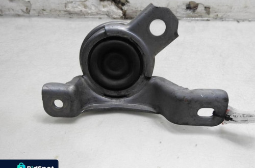 ŁAPA PODUSZKA SILNIKA PRAWA VOLVO V70 III 2.5 T