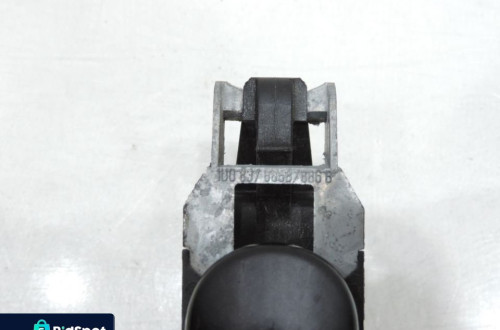 KLAMKA DRZWI LEWY PRZÓD 9910 SKODA OCTAVIA II