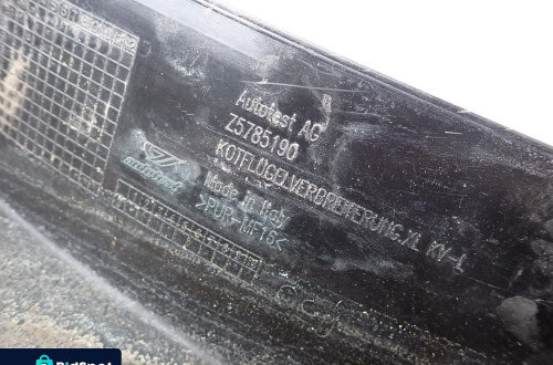 MITSUBISHI L200 V 15-19 LISTWA NAKŁADKA LEWY PRZÓD