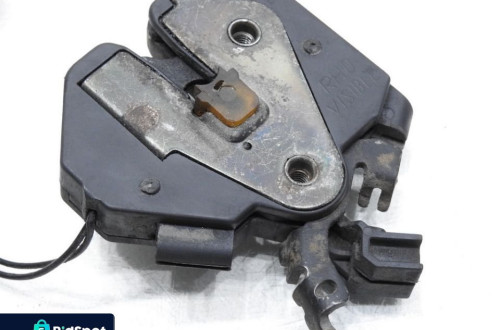 ZAMEK RYGIEL MASKI VOLVO S80