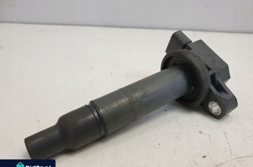 Toyota Yaris I 1.33 VVTI CEWKA ZAPŁONOWA oryginał