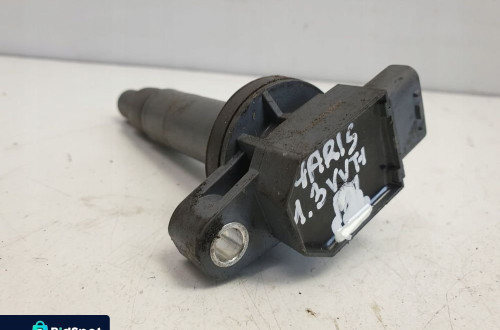 Toyota Yaris I 1.33 VVTI CEWKA ZAPŁONOWA oryginał