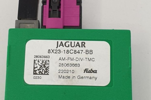 WZMACNIACZ ANTENY JAGUAR XF X250 8X23-18C847-BB