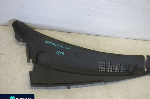 peugeot partner I FL 1.6HDI podszybie plastikowe