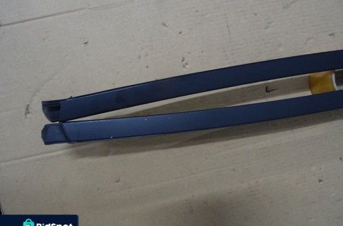 LISTWA LISTWY SZYBY CZOŁOWEJ MERCEDES W203 KOMBI 00-07 NR73