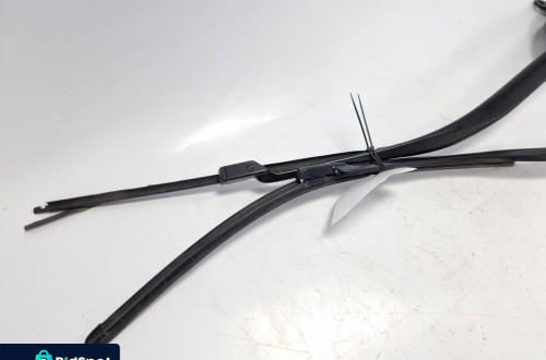 RAMIE WYCIERACZKI PRZÓD LEXUS RX350 W000063279