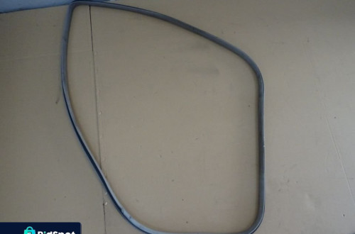 USZCZELKA GUMA DRZWI MERCEDES W211 SEDAN 02-06 NR150