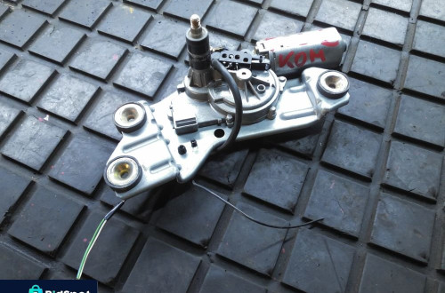 FORD FOCUS MK1 LIFT KOMBI  SILNICZEK WYCIERACZEK 0390201552 POSIADAM 2 SZT