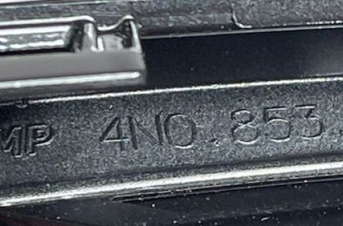 AUDI A8 D5 LIFT 22- LISTWA ZDERZAKA PRAWA PRZÓD