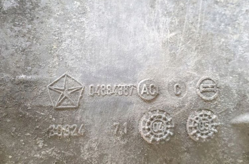 Pt Cruiser 2.4 16V MISKA OLEJU olejowa 04884387