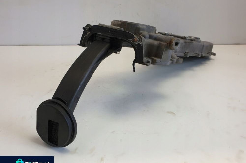 Opel Corsa C 1.3 CDTI OSŁONA ROZRZĄDU Pompa oleju