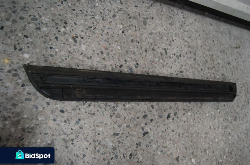 LISTAW DRZWI LEWY TYŁ 8E0853969 AUDI A4 B6 SEDAN KOMBI