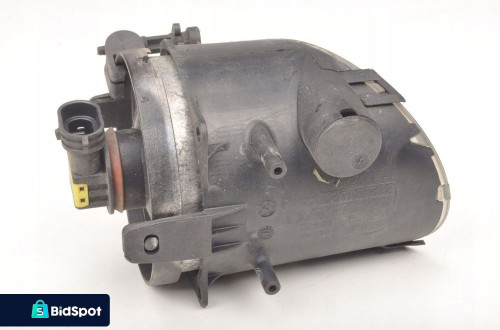 VOLVO V70 III HALOGEN PRAWY 31213102
