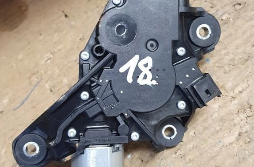 SILNICZEK WYCIERACZKI RENAULT SCENIC III nr 0390201856