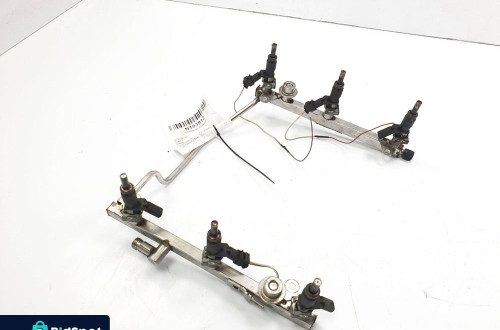 LISTWA WTRYSKOWA MERCEDES CLS W219 350 A2720700995