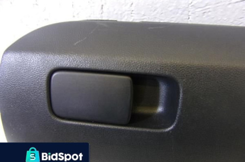 SCHOWEK PASAŻERA SCHOWEK PASAŻERA VOLKSWAGEN POLO 5 6R0 2012 2013