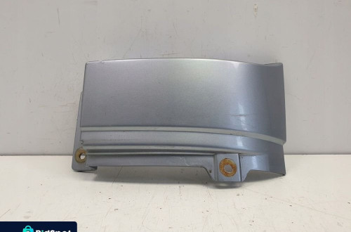 Opel Zafira A TYLNA LISTWA POD LAMPĘ Prawy tył