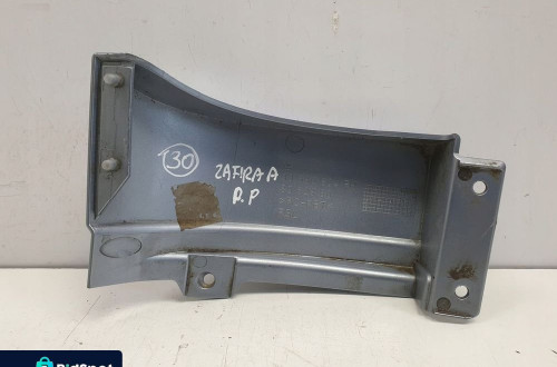 Opel Zafira A TYLNA LISTWA POD LAMPĘ Prawy tył
