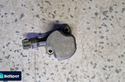 VOLKSWAGEN GOLF III WŁĄCZNIK ŚWIATEŁ COFANIA 02A945413G