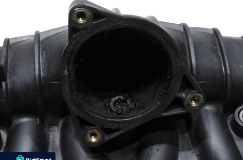 KOLEKTOR SSĄCY VW TOURAN I 2.0 TDI 03G129711AF