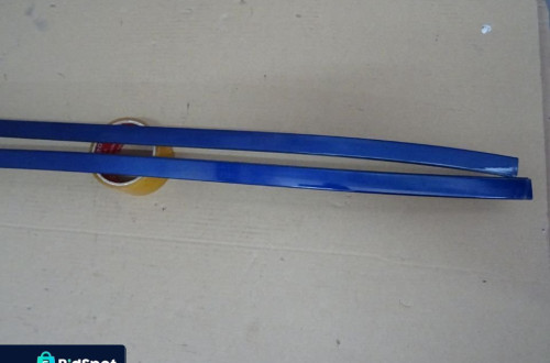 LISTWA SZYBY CZOŁOWEJ OPEL SIGNUM 03-05 LAK:Z21B NR61