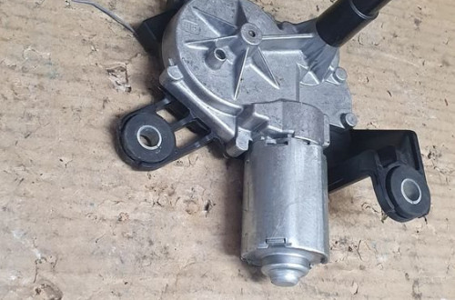 SILNICZEK WYCIERACZKI TYŁ OPEL ASTRA H nr 13105981