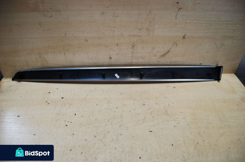 LISTWA DEKOR LEWY TYŁ 8E0867419 AUDI A4 B6 B7 CZARNY/ SREBRNY