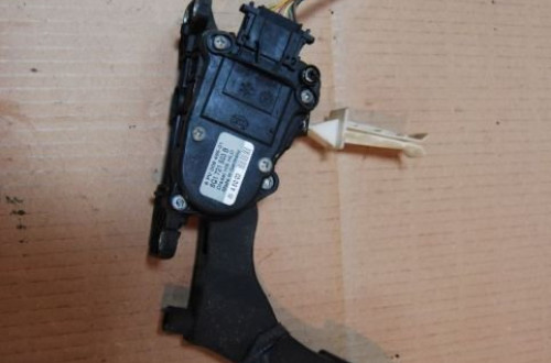 PEDAŁ GAZU POTENCJOMETR 6Q1721503B SEAT LEON I VW