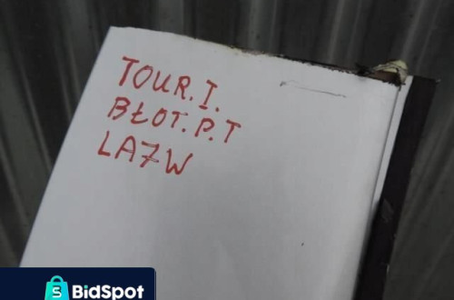ĆWIARTKA BŁOTNIK PRAWY TYŁ LA7W VW TOURAN