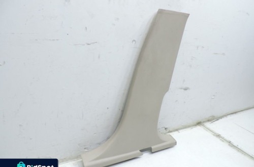 OSŁONA SŁUPKA PRAWY ŚRODEK OCTAVIA II KOMBI