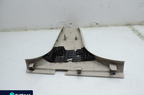 OSŁONA SŁUPKA PRAWY ŚRODEK OCTAVIA II KOMBI